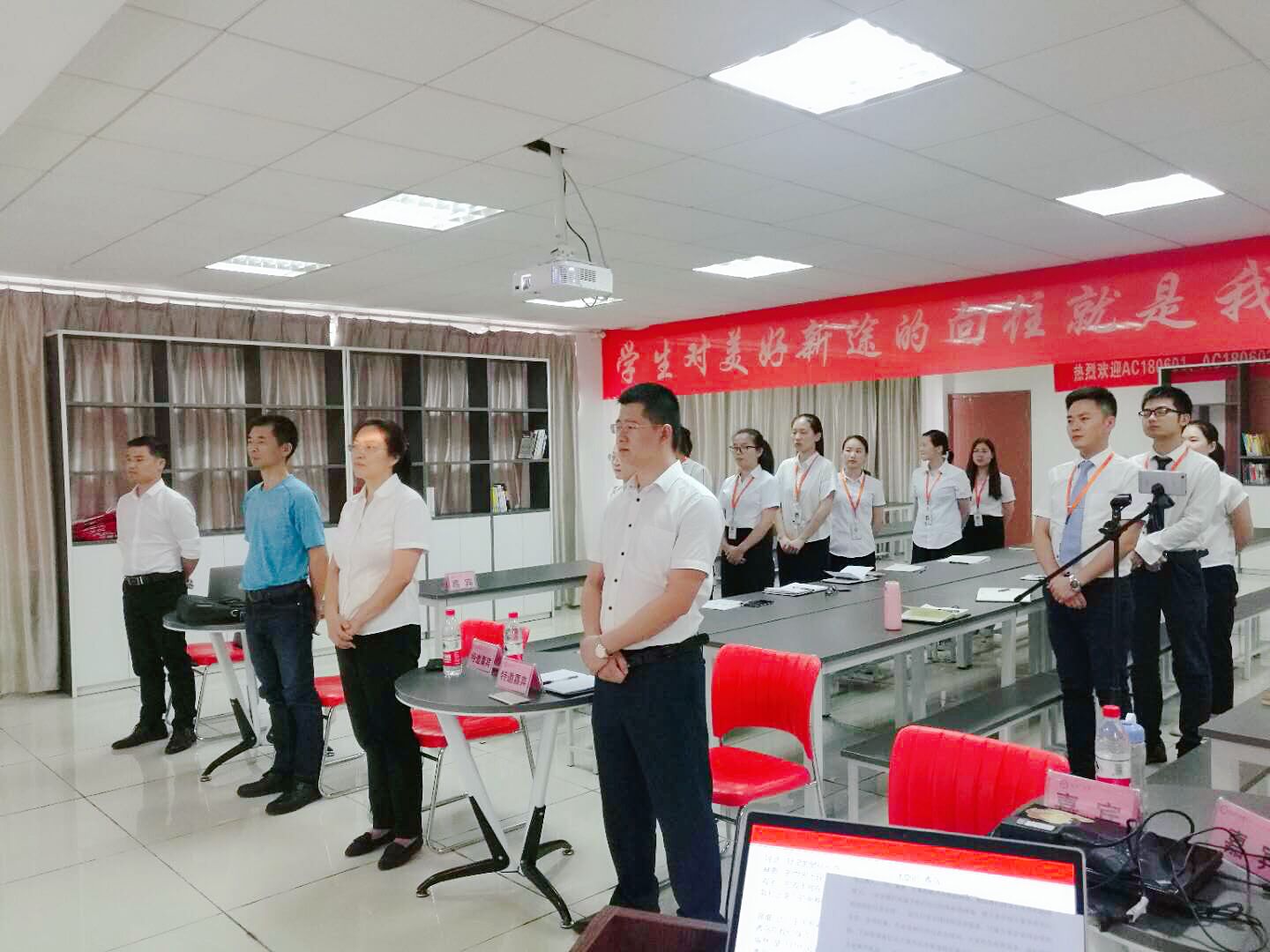 教学为本 师爱为魂——北大青鸟总部老师莅临长沙麓谷分享教学教育经验