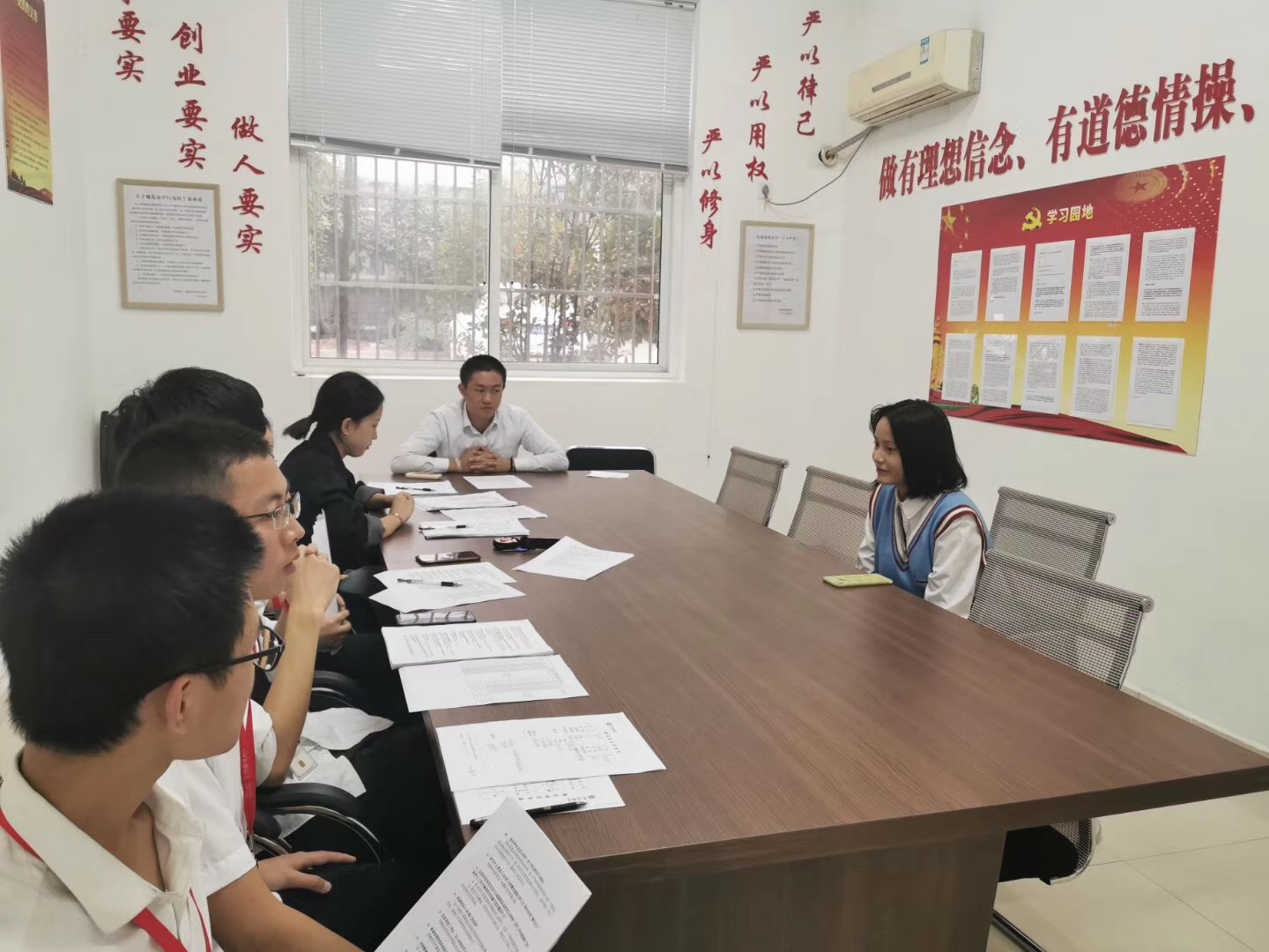 <a href=http://www.csxtedu.com target=_blank class=infotextkey>北大青鸟</a>精选：如何快速勇夺面试官芳心